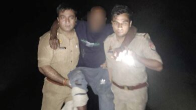 Photo of मुठभेड़ में बच्चे से कुकर्म का आरोपी गिरफ्तार, गोली लगी