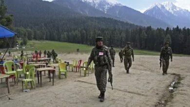Photo of पहलगाम आतंकी हमला: आतंकवादियों को शरण देने के आरोप में दो लोग गिरफ्तार