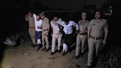 Photo of गाजियाबाद : पुलिस मुठभेड़ में दो गौतस्कर घायल