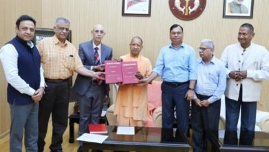 Photo of संभल हिंसा: न्यायिक आयोग ने मुख्यमंत्री योगी को सौंपी 450 पन्नों की रिपोर्ट