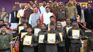 Photo of मप्र के बालाघाट में मुख्यमंत्री मोहन यादव के समक्ष 10 इनामी नक्सलियों ने किया समर्पण