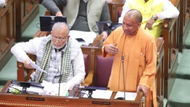 Photo of नेता प्रतिपक्ष ने की सीएम विवेकाधीन कोष की सराहना, सीएम योगी ने आभार के साथ गिनाए सपा काल के घोटाले