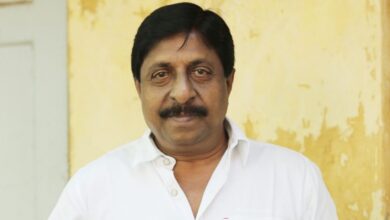 Photo of मलयालम सिनेमा के दिग्गज अभिनेता श्रीनिवासन का निधन