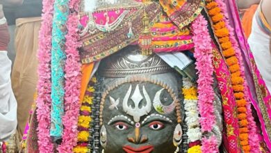 Photo of देश में सबसे पहले महाकाल मंदिर में हुई महाशिवरात्रि की शुरुआत, रात 2ः30 बजे खुले पट