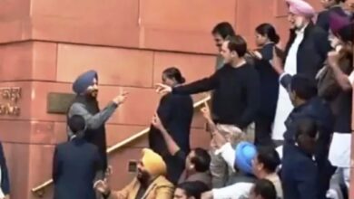 Photo of संसद परिसर में राहुल गांधी–रवनीत सिंह बिट्टू के बीच तीखी नोकझोंक