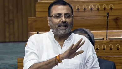 Photo of नेहरू आपके नाना-दादा हो सकते हैं, लेकिन वे देश के पहले प्रधानमंत्री थे: निशिकांत दुबे ने लोकसभा में कांग्रेस पर साधा निशाना