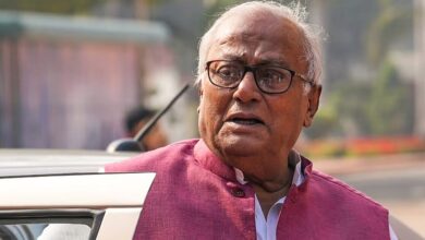Photo of राष्ट्रपति के नाश्ते में शामिल होकर सौगत राय ने बढ़ाई तृणमूल की बेचैनी