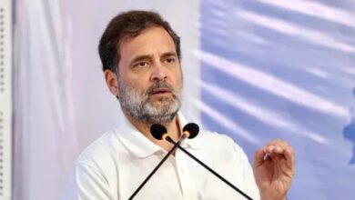 Photo of ‘हम झुकेंगे नहीं’, बंगाल में कांग्रेस कार्यकर्ता की हत्या पर राहुल गांधी ने ममता सरकार को घेरा, बोले- TMC का गुंडा राज चल रहा