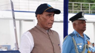 Photo of रक्षा मंत्री राजनाथ सिंह ने एएफए में 217वीं संयुक्त दीक्षांत परेड का किया निरीक्षण, कहा- आधुनिक युद्ध की चुनौतियों के अनुरूप खुद को रखें तैयार