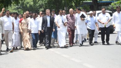 Photo of मीनाक्षी नटराजन मामले में चुनाव आयोग से मिला कांग्रेस प्रतिनिधिमंडल, नामांकन रद्द करने को बताया गलत