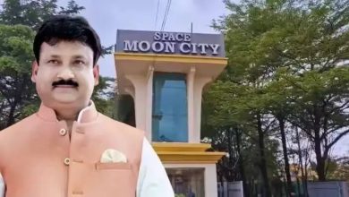 Photo of झांसी में ईडी (ED) का बड़ा एक्शन: पूर्व सपा विधायक के आवास से 10 हजार से अधिक अहम दस्तावेज जब्त
