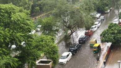 Photo of दिल्ली-एनसीआर मे बारिश से मौसम सुहावना, जगह-जगह जलभराव से मुसीबतें भी बढ़ीं