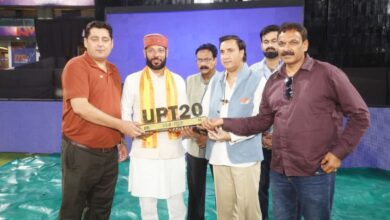 Photo of चिकारा के तूफानी 82, मेरठ मावेरिक्स ने गोरखपुर के सामने रखा 207 रन का लक्ष्य
