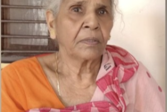Photo of यूपी के अंबेडकरनगर में दिल दहला देने वाली वारदात: आईपीएस अफसर की मां की बेरहमी से हत्या, मुंह से खून और गहने गायब
