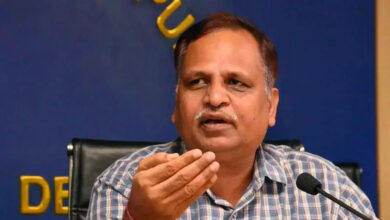Photo of जल बोर्ड घोटाले में आप नेता सत्येंद्र जैन समेत 6 गिरफ्तार: पूर्व CEO पर 1.5 करोड़ रुपये की रिश्वत लेने का आरोप