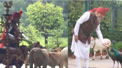 Photo of आजादी के जश्न से पहले का भावुक पल: लाल किले जाने से पहले पीएम मोदी ने कुछ इस तरह ‘दोस्तों’ के साथ बिताया वक्त