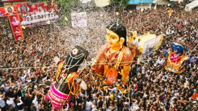 Photo of नागपुर में मारबत-बड़गे महोत्सव का भव्य नजारा, काली-पीली मारबत के मिलन का साक्षी बना जनसैलाब