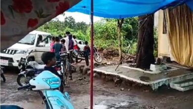 Photo of मप्र के मंडला में गणेश पंडाल में करंट फैलने से चार युवकों की मौत, 3 घायल