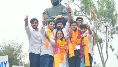 Photo of ABVP ने दिल्ली विश्वविद्यालय छात्र संघ के तीन पदों पर जीत दर्ज की; निर्दलीय उम्मीदवार दीपांशु शौकीन बने उपाध्यक्ष