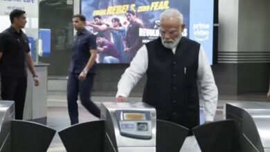 Photo of एसआरसीसी के शताब्दी समारोह में शामिल होने मेट्रो से पहुंचे प्रधानमंत्री