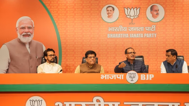 Photo of ‘हताश नेता की झूठी गूंज’! भाजपा ने राहुल गांधी के ‘ट्रिपल अटैक’ को किया चकनाचूर, चुनाव आयोग विवाद पर विपक्ष के राजनीतिक ज्ञान की उड़ाई धज्जियां