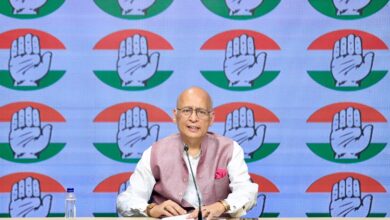 Photo of चुनाव आयोग में सभी आयुक्त बराबर, अकेले निर्णय नहीं ले सकते : अभिषेक मनु सिंघवी