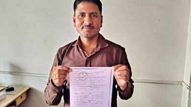 Photo of कंफर्म टिकट, फिर भी आधी रात को ट्रेन से उतारा और भेज दिया जेल! बेकसूर महिला की गई नौकरी… अब रेलवे भरेगा भारी जुर्माना