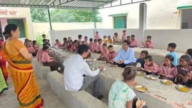 Photo of सीतापुर में मिड-डे मील का राशन न पहुंचाने पर परिवहन ठेकेदार पर एफआईआर के निर्देश