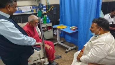 Photo of BHU अस्पताल में मचा बड़ा हड़कंप! पद्मश्री डॉ. लाहिड़ी के इलाज में भारी ‘चूक’? रातों-रात हटाए गए डॉ. अरविंद, रिपोर्ट में खुलेंगे कई गहरे राज
