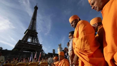 Photo of पेरिस के एफिल टॉवर दौरे पर उठे विवाद से भारत सरकार ने किया किनारा