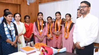 Photo of योगी सरकार में मिशन शक्ति से बेटियों को नेतृत्व का अवसर, चार छात्राओं ने संभाली मध्याह्न भोजन प्राधिकरण की कमान