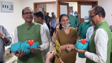 Photo of शिवराज सिंह के घर आया नन्हा मेहमान, बेटे कुणाल की पत्नी रिद्धि ने दिया बेटे को जन्म