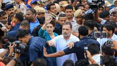 Photo of CEC ज्ञानेश कुमार के खिलाफ INDIA गठबंधन का प्रदर्शन तेज, खरगे के लंच के बाद राजघाट पहुंचे राहुल-प्रियंका