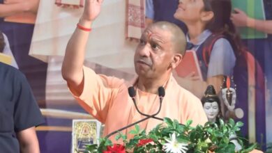 Photo of जातीय खेमों में लड़ता भारत नहीं, हमें एक भारत-श्रेष्ठ भारत चाहिए: मुख्यमंत्री योगी आदित्यनाथ